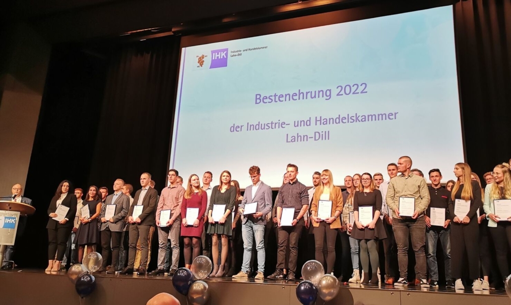 Bestenehrung 2022 der Industrie- und Handelskammer Lahn-Dill